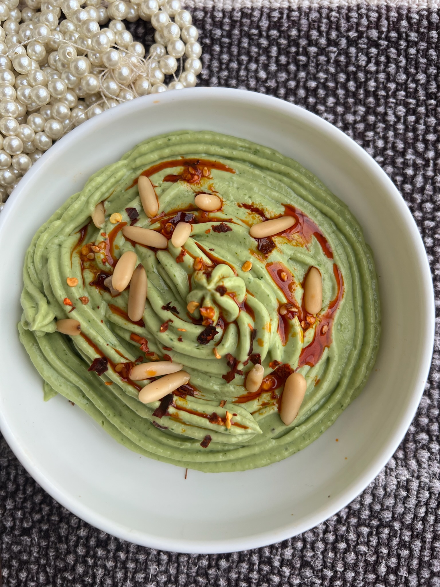 High-protein avocado dip